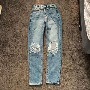 American Eagle Mom Jeans